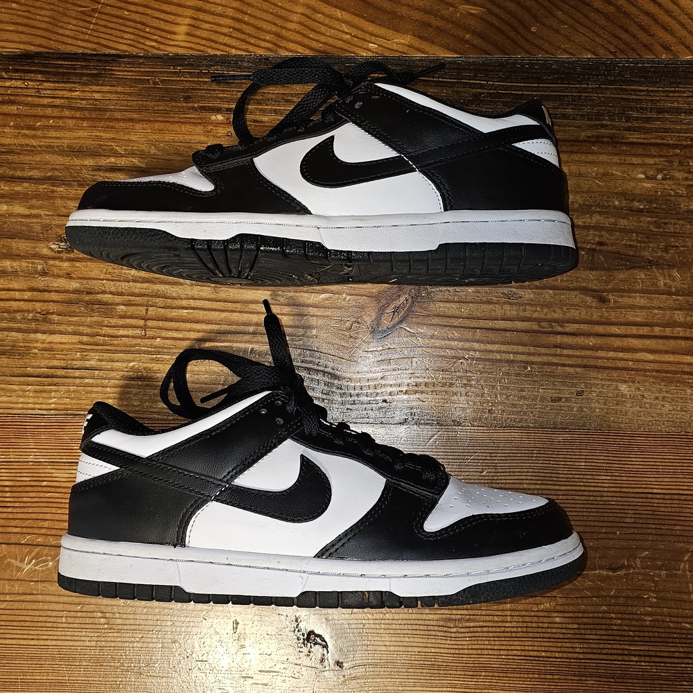 Nike Panda Dunks *EUC* - Picture 4 of 6